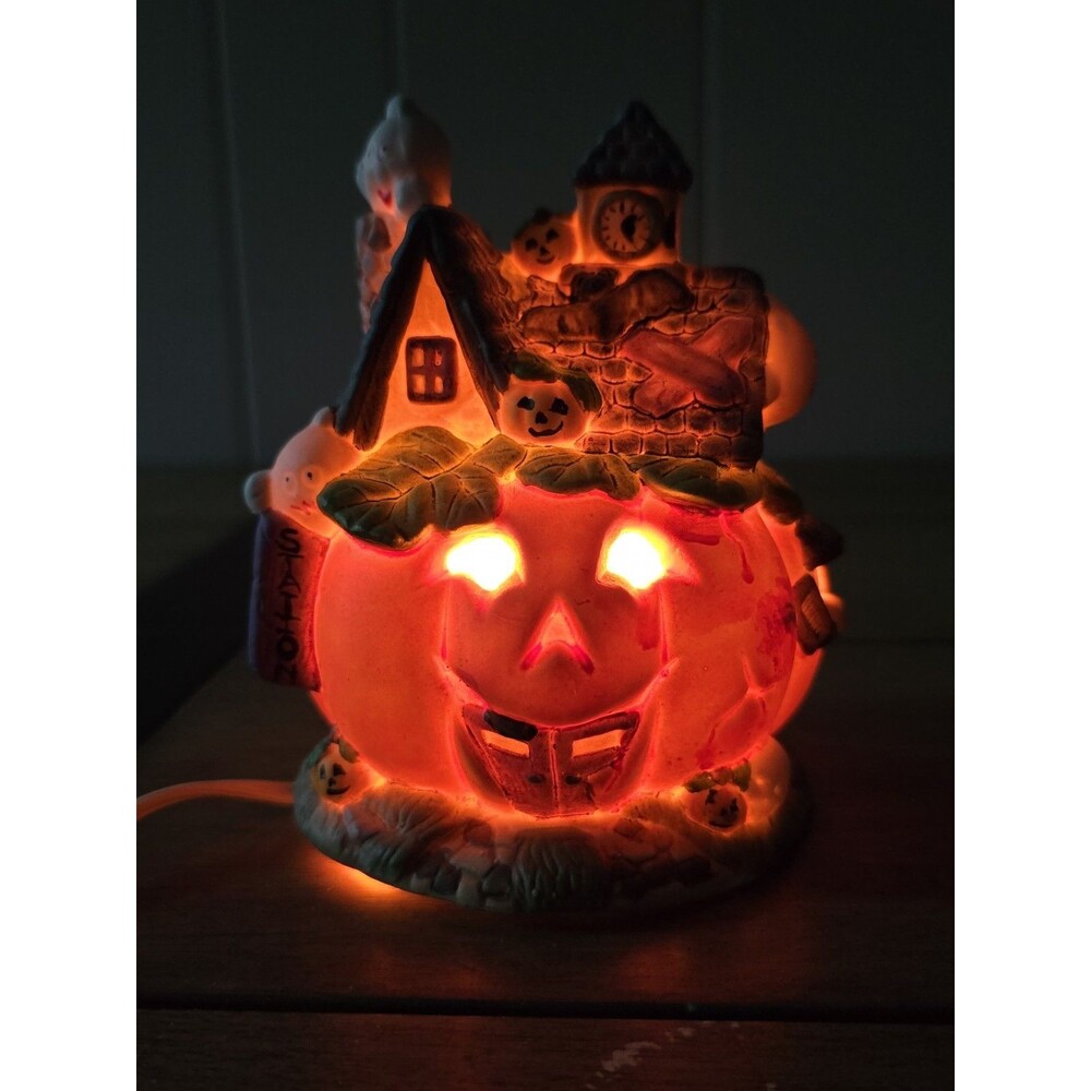 Vintage Porcelain Pumpkin Hand Painted Haunted House W/ Ghosts & Clock Tower - Picture 5 of 7